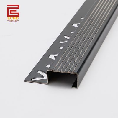 Duurzaam zwart metaal trap neus trim 2 inch buitenste stap rand trim
